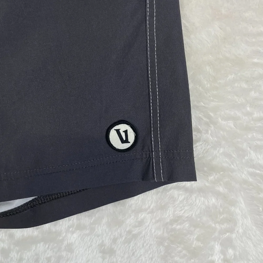 Vuori Athletic Shorts Mens 2XL Gray Lined Drawstrings Pockets